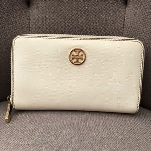 Tory Burch Robinson Wallet